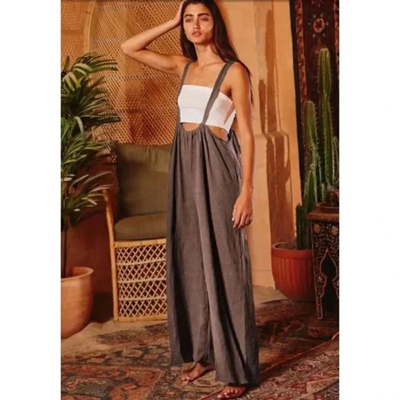 NWT BUCKETLIST Suspender Pants in Olive Lace Eyelet Wide Leg Overalls - Picture 8 of 9